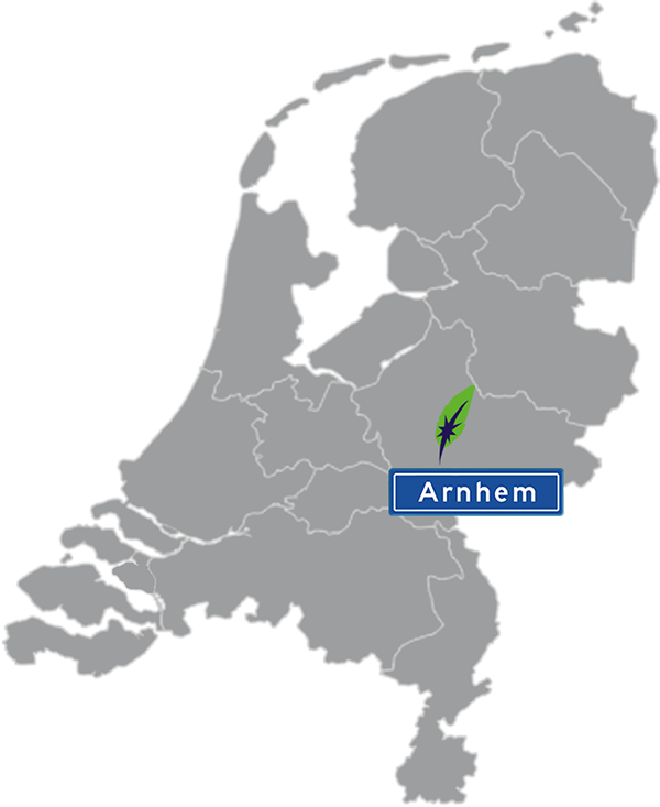 Landkaart Nederland grijs - locatie Dagnall Taleninstituut in Arnhem - aangegeven met blauw plaatsnaambord met witte letters en Dagnall veer - op transparante achtergrond - 600 * 733 pixels